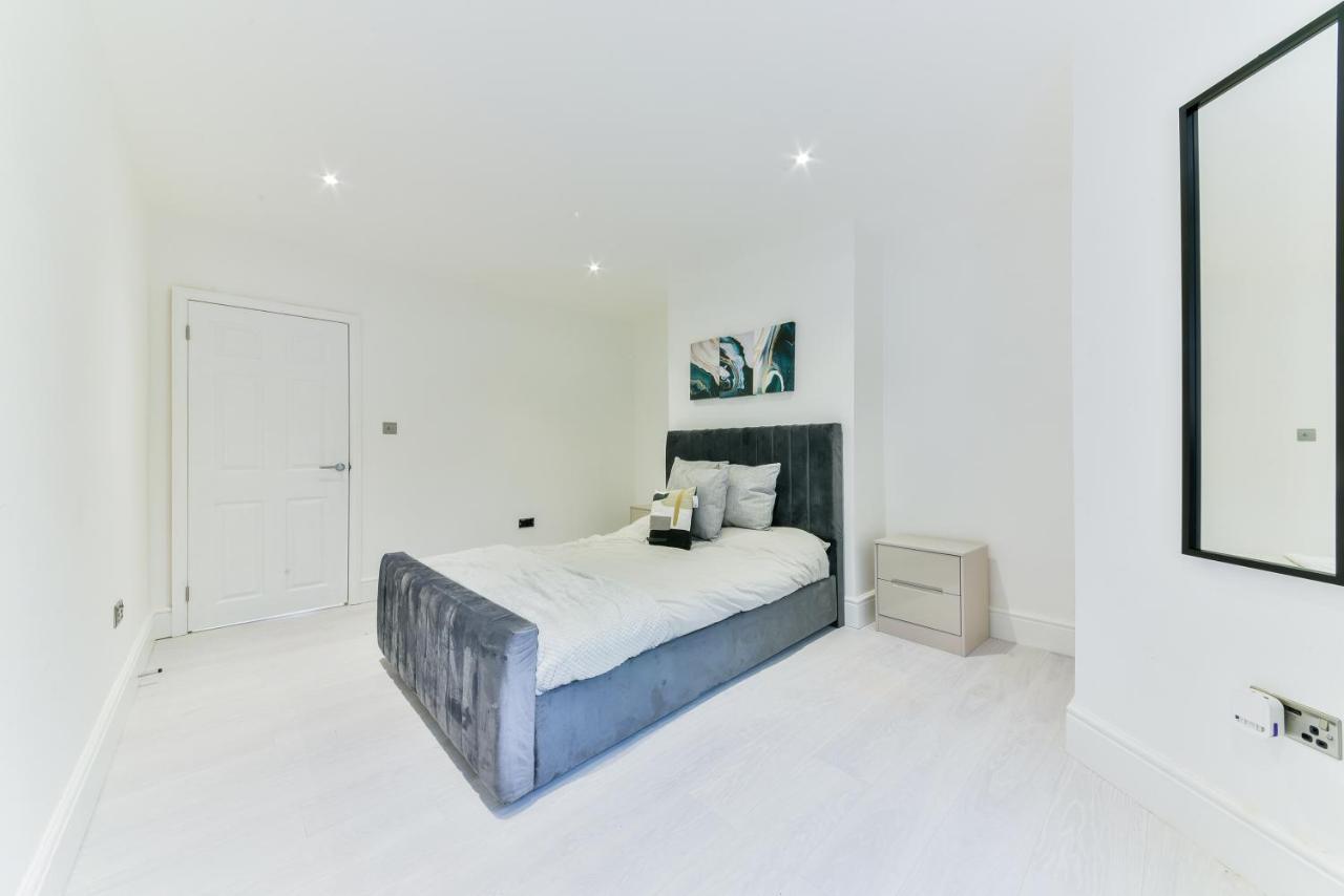 Amazing 2 Bed Apartment Clapham North Londres Exterior foto
